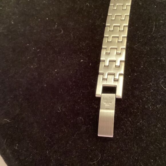 Milor Brand Stainless Steel Panther Link Bracelet 7 1/2” in Silvertone - Picture 7 of 7